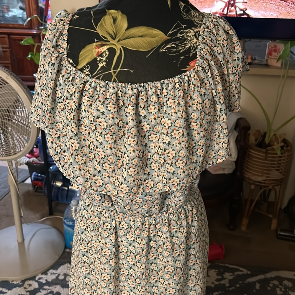 Off the shoulder maxi dress by boohoo in blue floral sz 22 - Picture 2 of 11